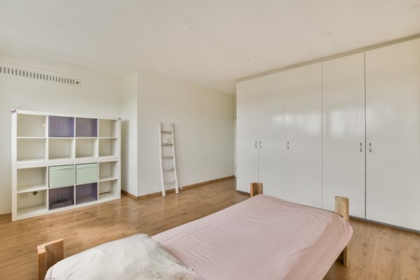 Medium property photo - Duke Ellingtonstraat 53, 1066 GE Amsterdam